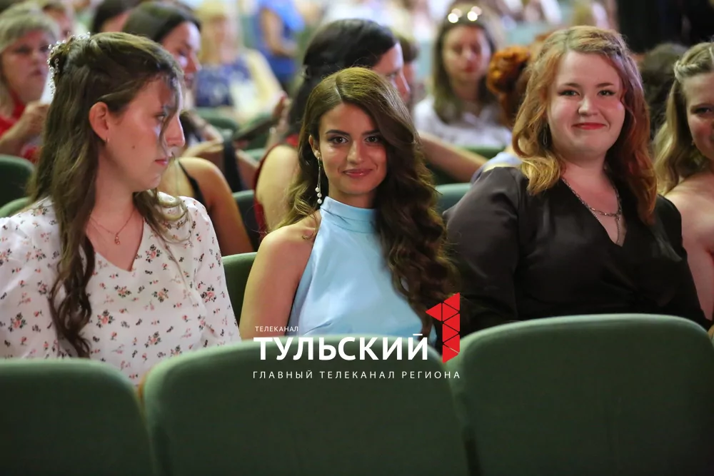 В Туле вручили дипломы будущим медикам: фоторепортаж