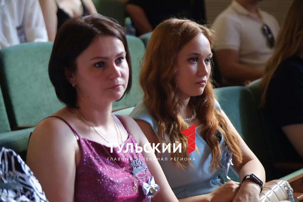 В Туле вручили дипломы будущим медикам: фоторепортаж
