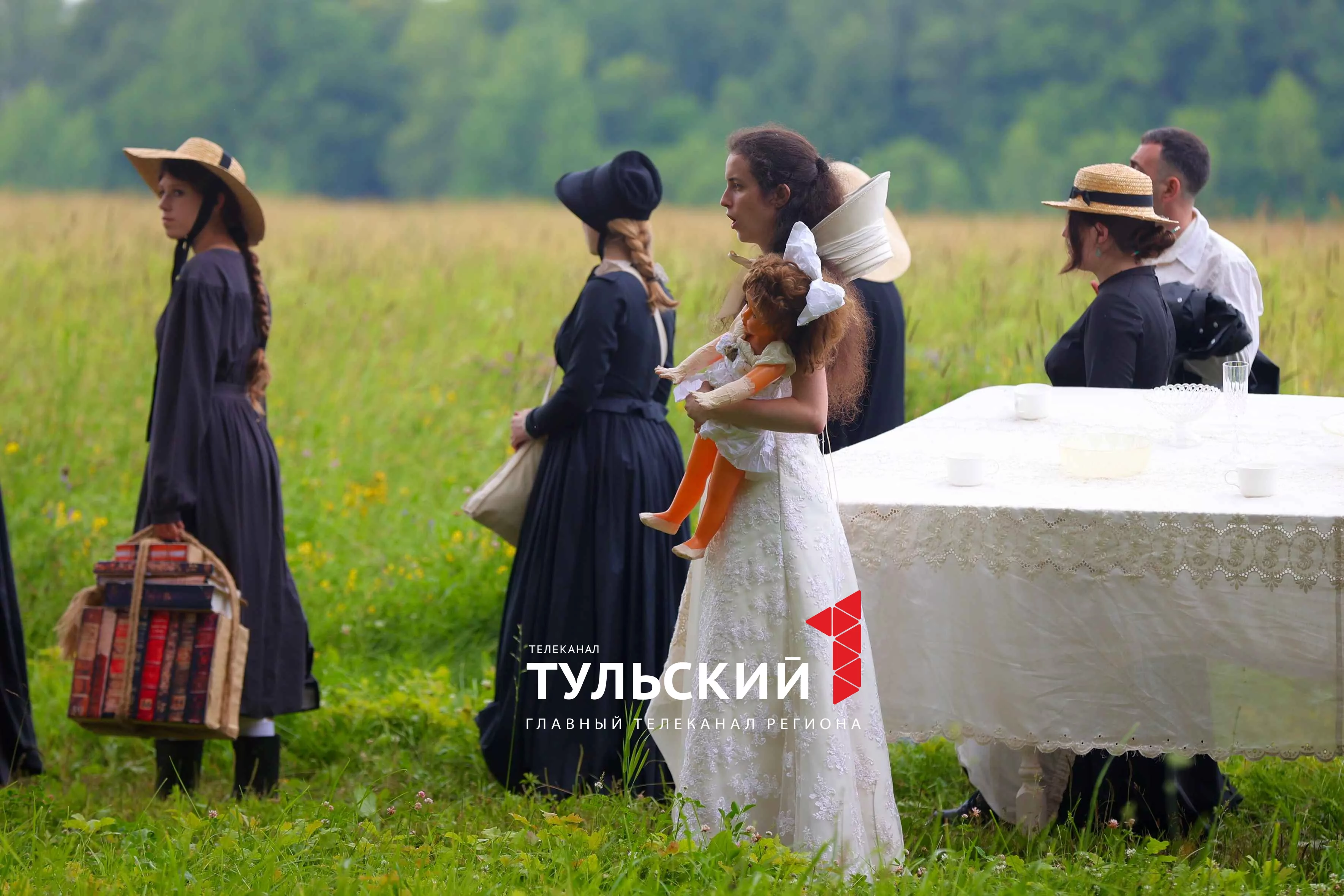 На фестивале "Толстой" построили копию сцены Государственного театра наций