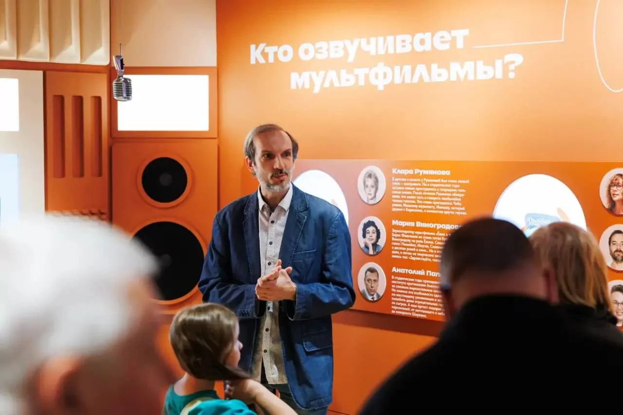 Юные туляки встретились с Чебурашкой и Крокодилом Геной на студии "Союзмультфильм"