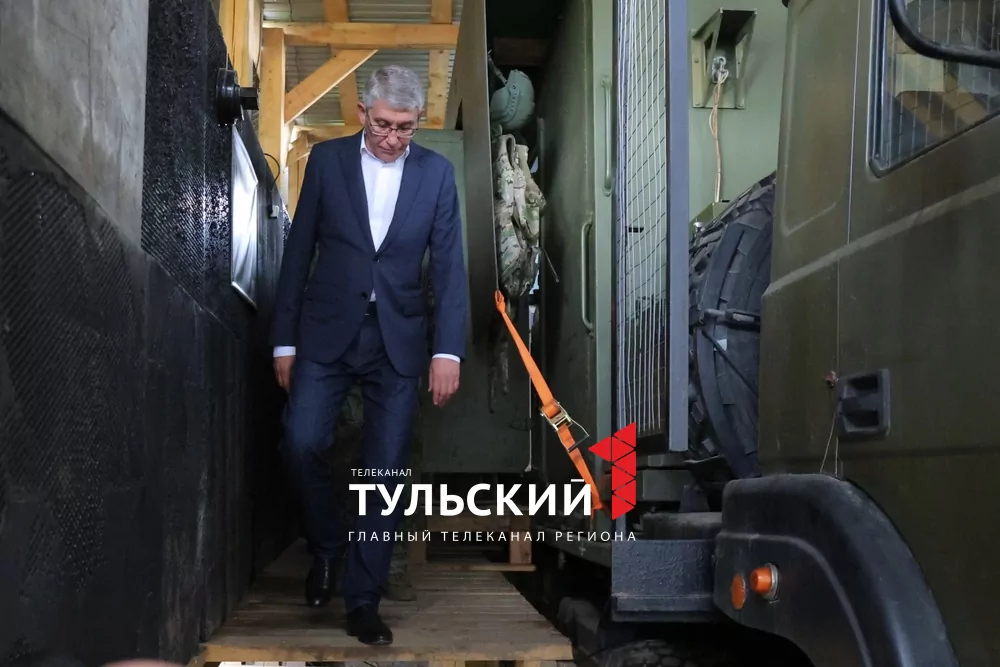 Тулякам показали обломки сбитой на подлете к городу ракеты С-200