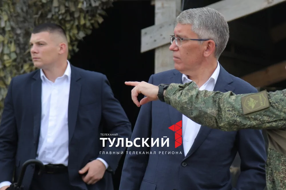 Тулякам показали обломки сбитой на подлете к городу ракеты С-200