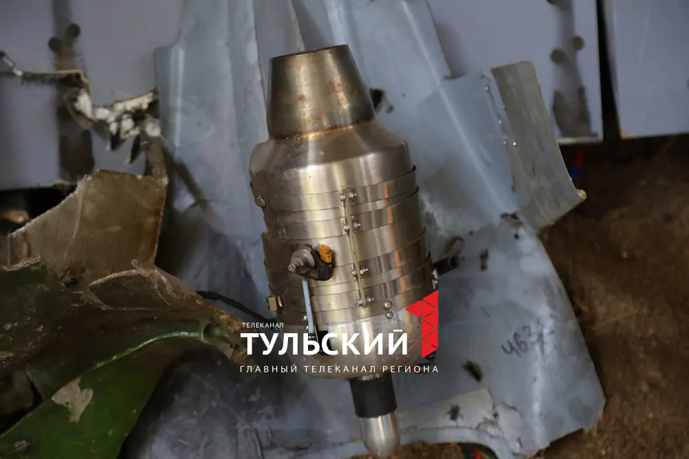 Тулякам показали обломки сбитой на подлете к городу ракеты С-200