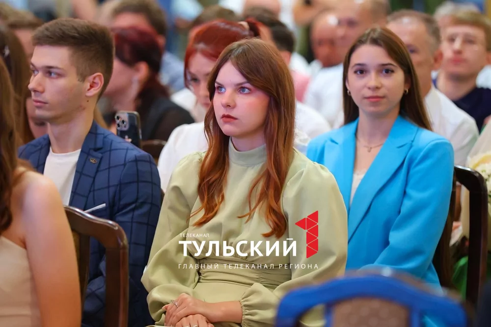 В Музее оружия вручили дипломы выпускникам филиала РЭУ имени Плеханова