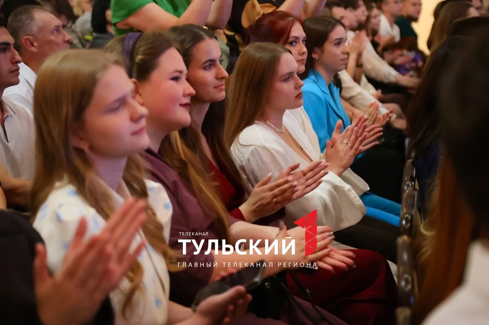 В Музее оружия вручили дипломы выпускникам филиала РЭУ имени Плеханова