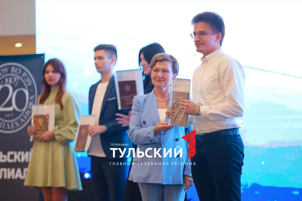 В Музее оружия вручили дипломы выпускникам филиала РЭУ имени Плеханова