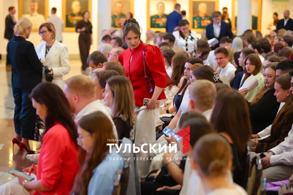 В Музее оружия вручили дипломы выпускникам филиала РЭУ имени Плеханова