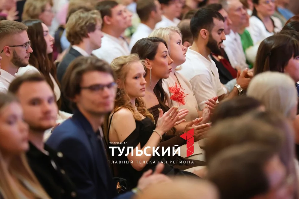 В Музее оружия вручили дипломы выпускникам филиала РЭУ имени Плеханова
