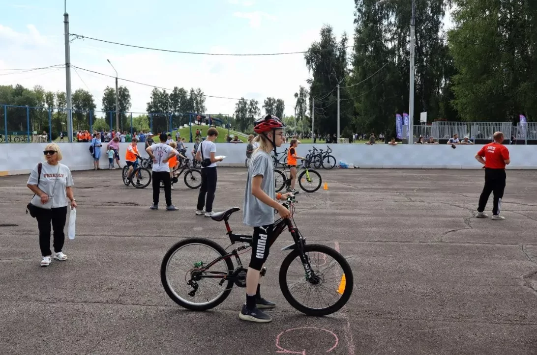В Суворовском районе отпраздновали День физкультурника