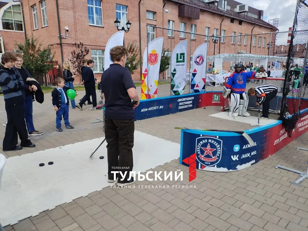 Владимир Цветаев и Стас Море выступили на акции "Белый цветок" в Туле