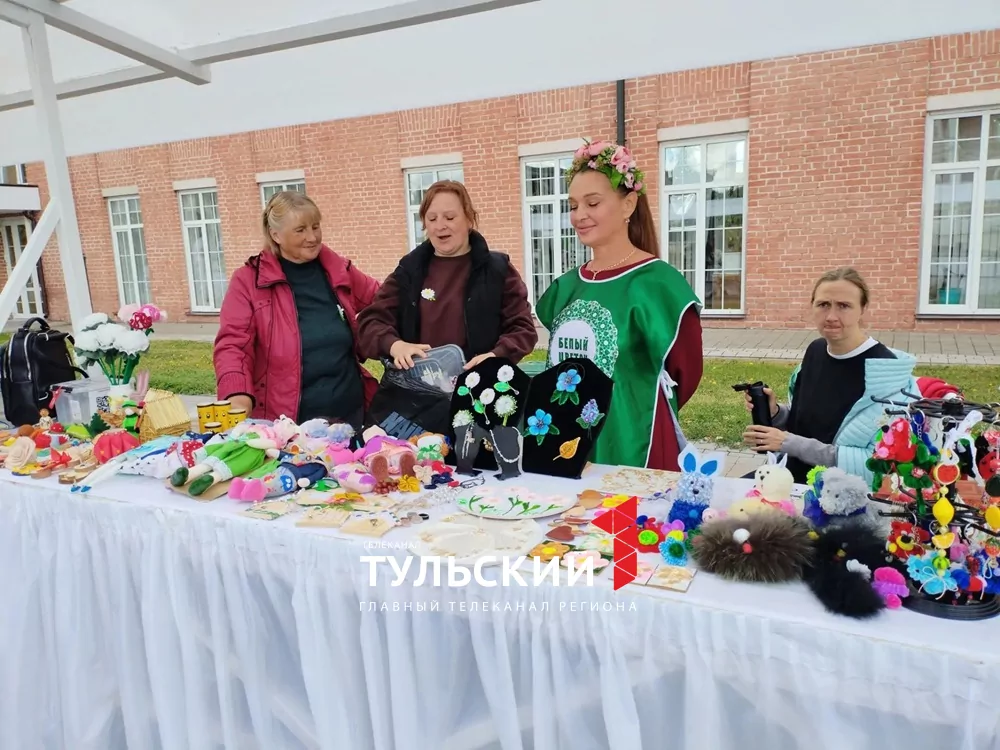 Владимир Цветаев и Стас Море выступили на акции "Белый цветок" в Туле