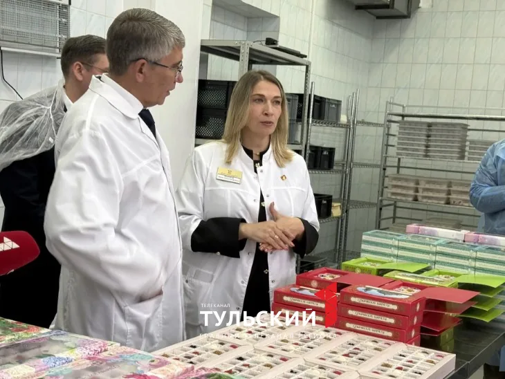 Дмитрий Миляев посетил производство суворовских конфет