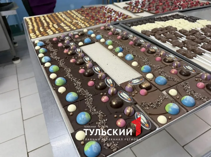 Дмитрий Миляев посетил производство суворовских конфет