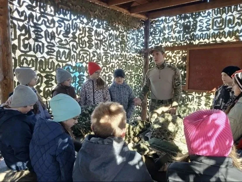 Юные десантники из Тулы посетили парк "Рубеж Обороны"