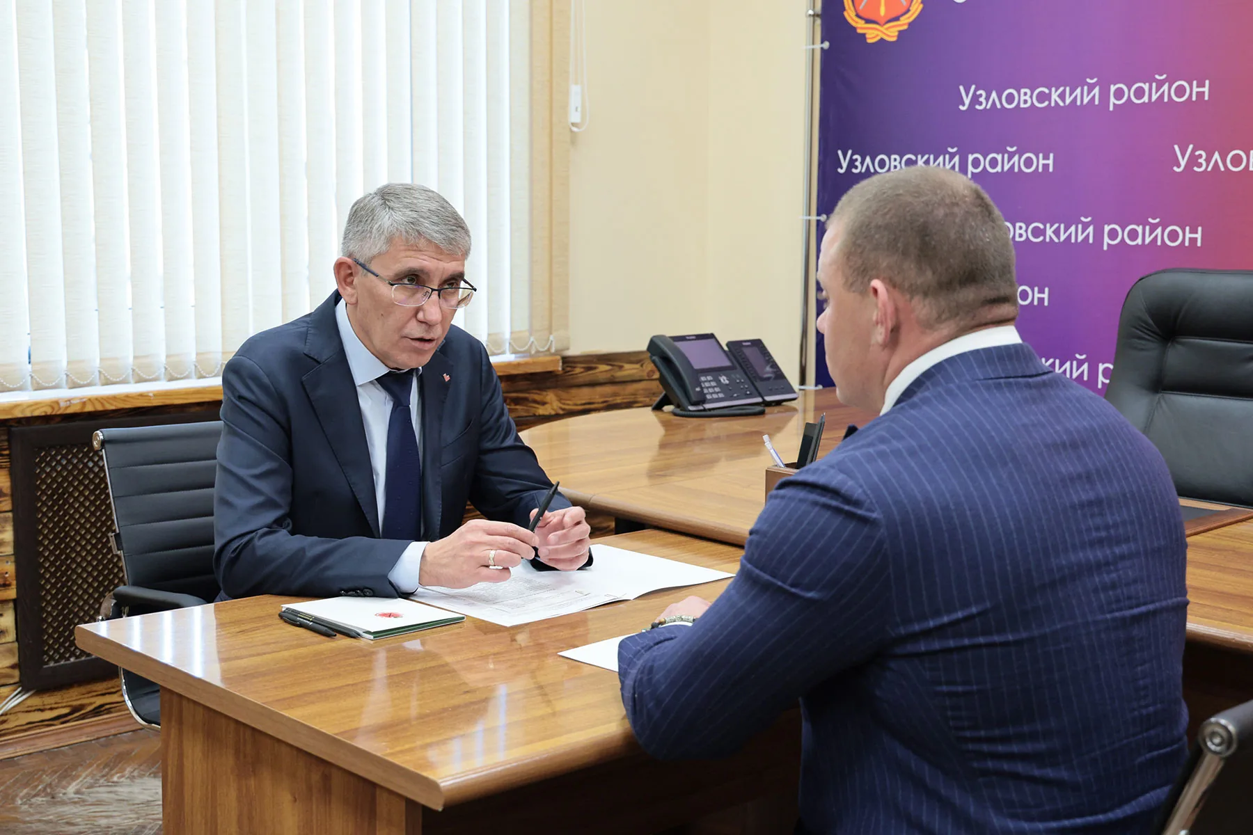 Дмитрий Миляев поручил ускорить ремонт водоснабжения и дорог в Узловском районе