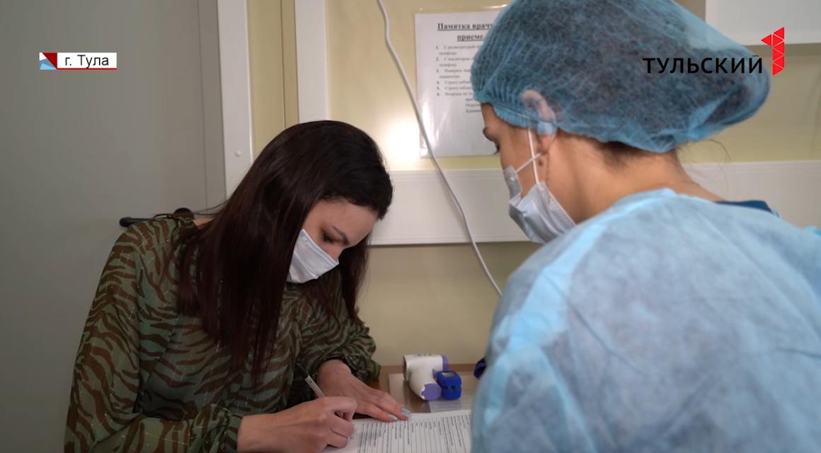В Туле оборонщикам делают прививку от коронавируса без отрыва от производства
