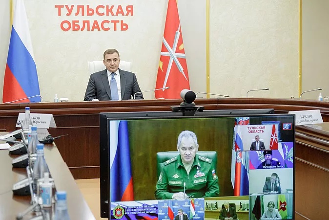 Министр Обороны России наградил Тульскую область кубком