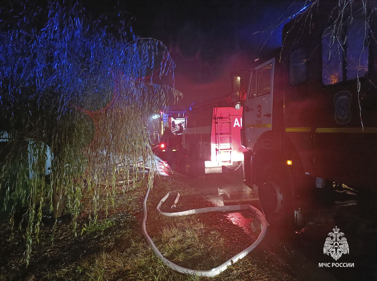На пожаре в Туле эвакуировали шесть человек