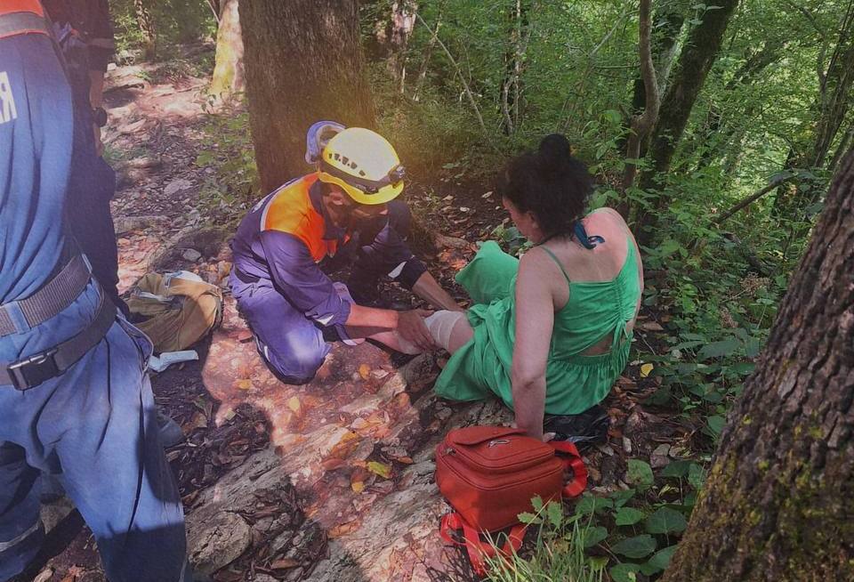 В Сочи спасли туристку из Тулы с травмой ноги