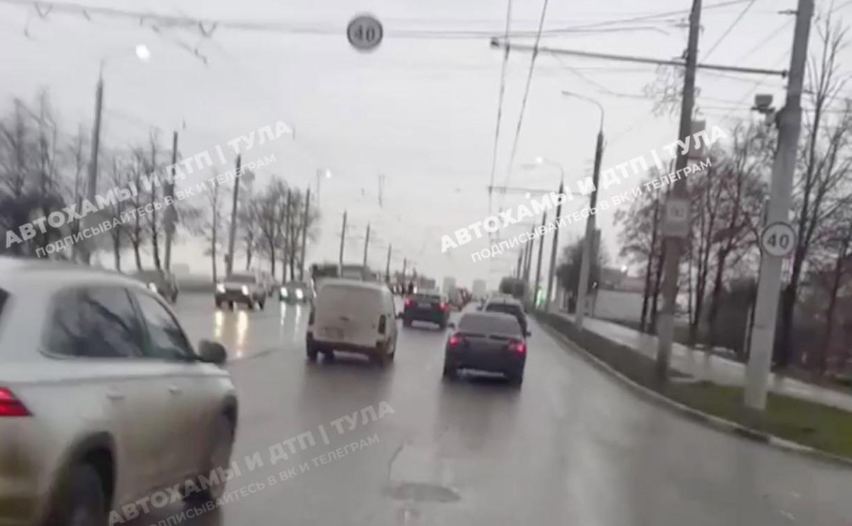 На Пролетарском мосту в Туле снизили скорость до 40 километров в час