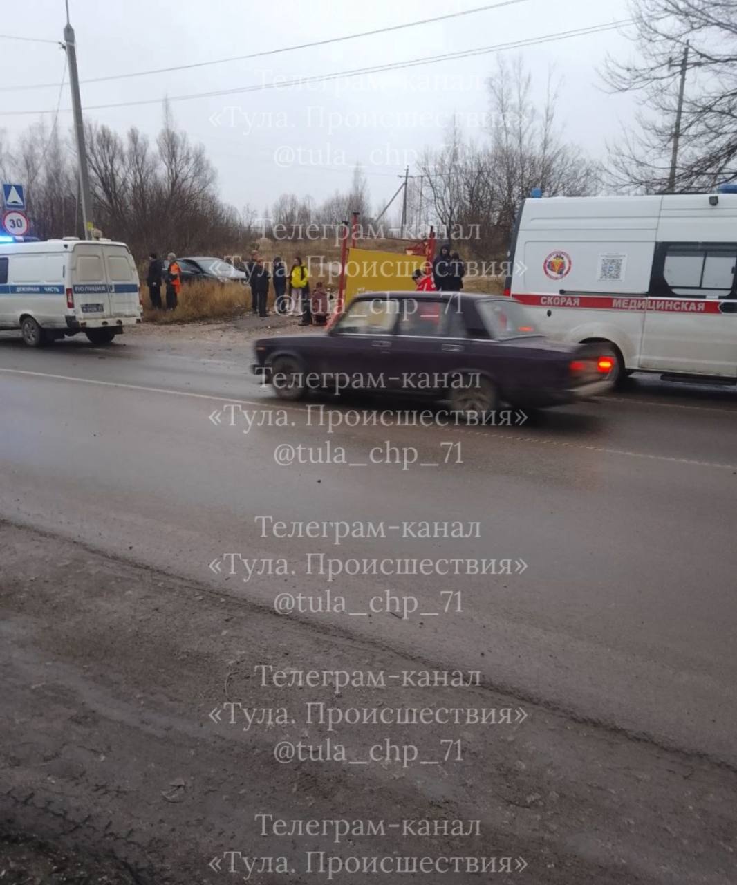 В Барсуках снесли остановку "Мироновка" в результате ДТП