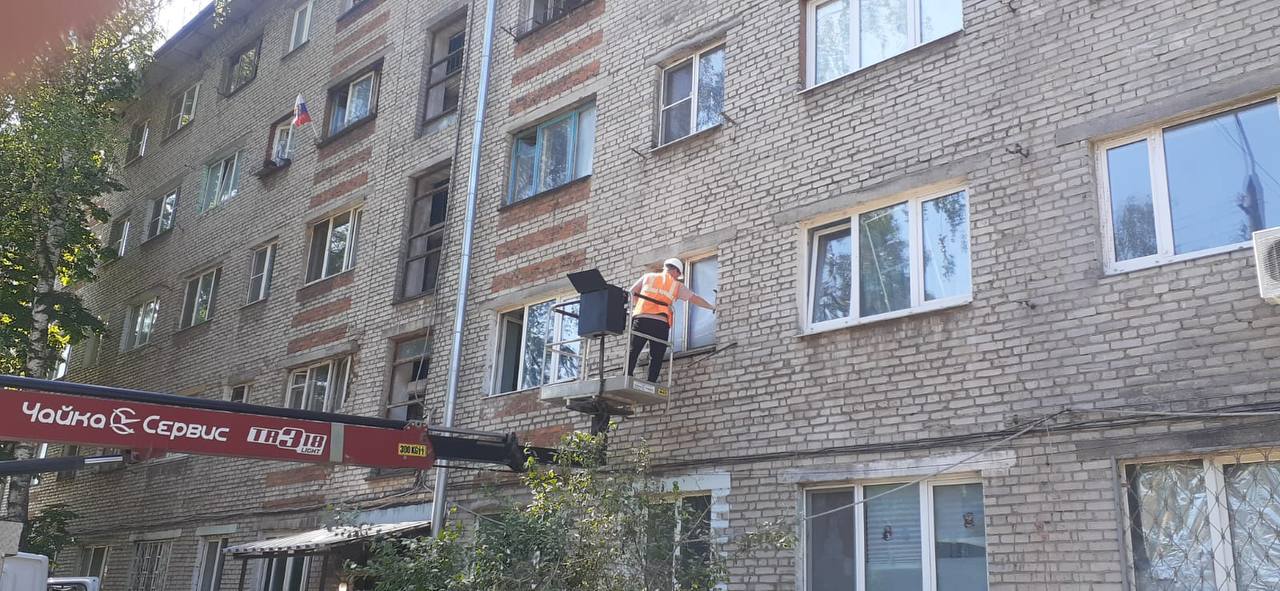 В Туле начали ремонт поврежденного после атаки БПЛА общежития на улице Металлургов