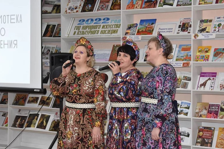 В поселке под Кимовском открылась новая модельная библиотека