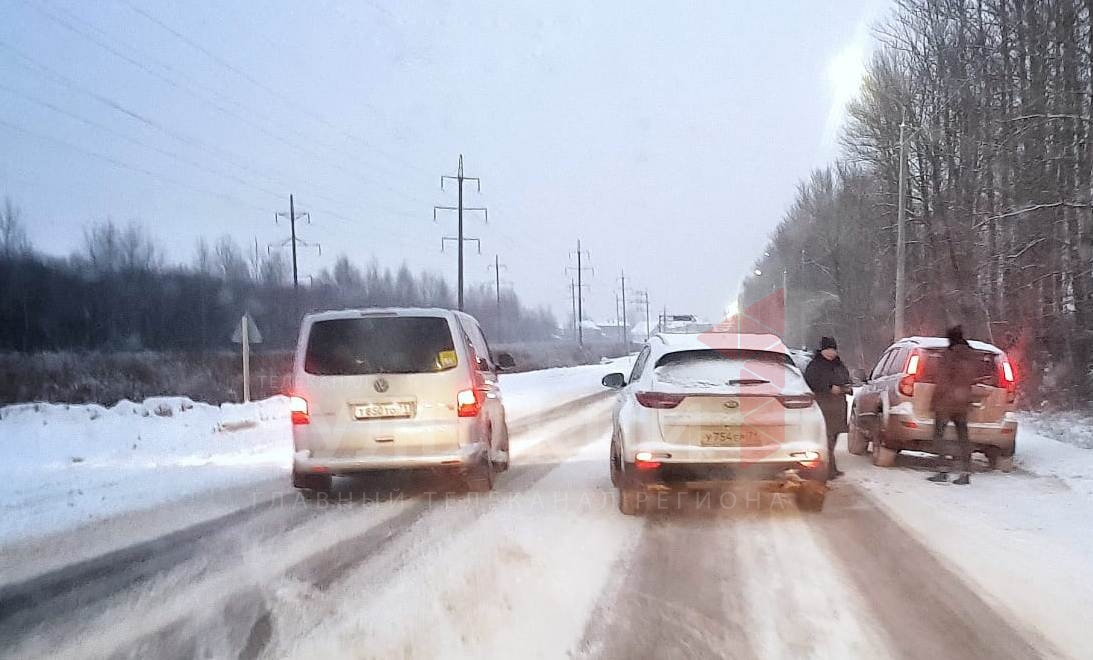 На Одоевском шоссе под Тулой  произошла авария