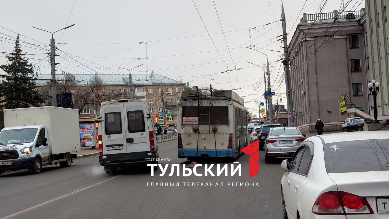 Возле Автовокзала в Туле сломался троллейбус - Новости Тулы и области -  1tulatv