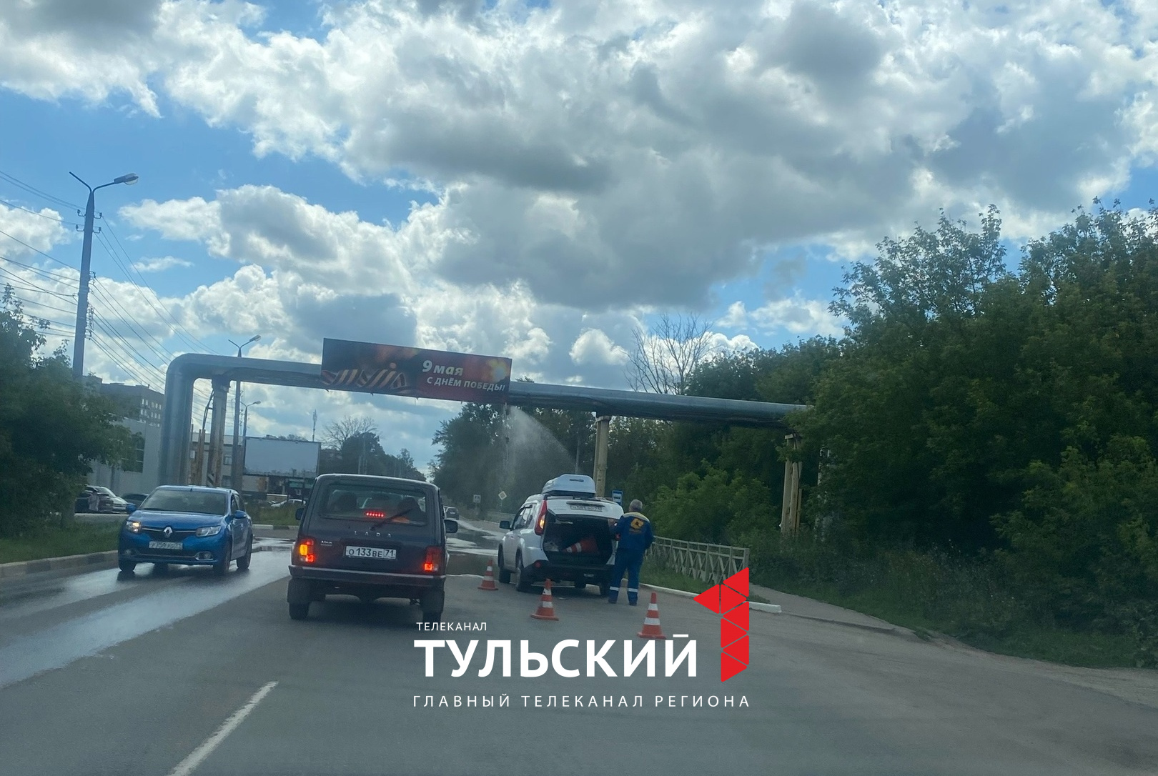 В Новомосковске из-за порыва на трубопроводе водителей окатило кипятком
