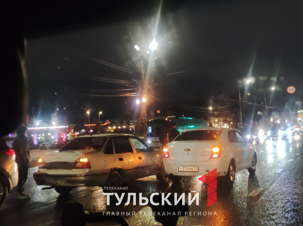 На Зареченском мосту в Туле произошло массовое ДТП - Новости Тулы и области  - 1tulatv