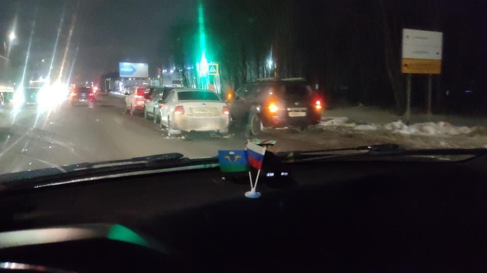 На Новомосковском шоссе в Туле случилось массовое ДТП: столкнулись сразу 4 машины