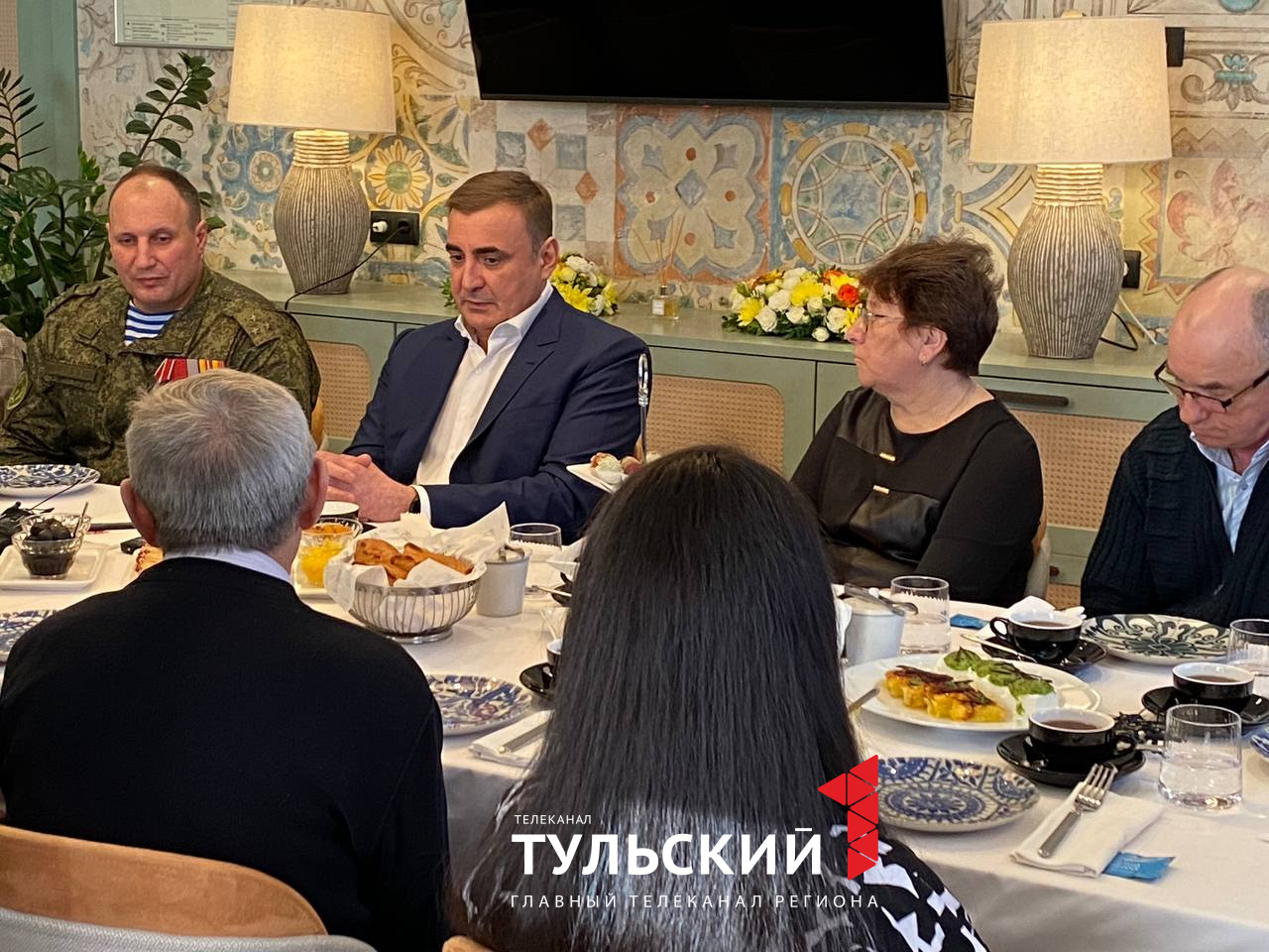 Губернатор Алексей Дюмин встретился с семьями участников СВО