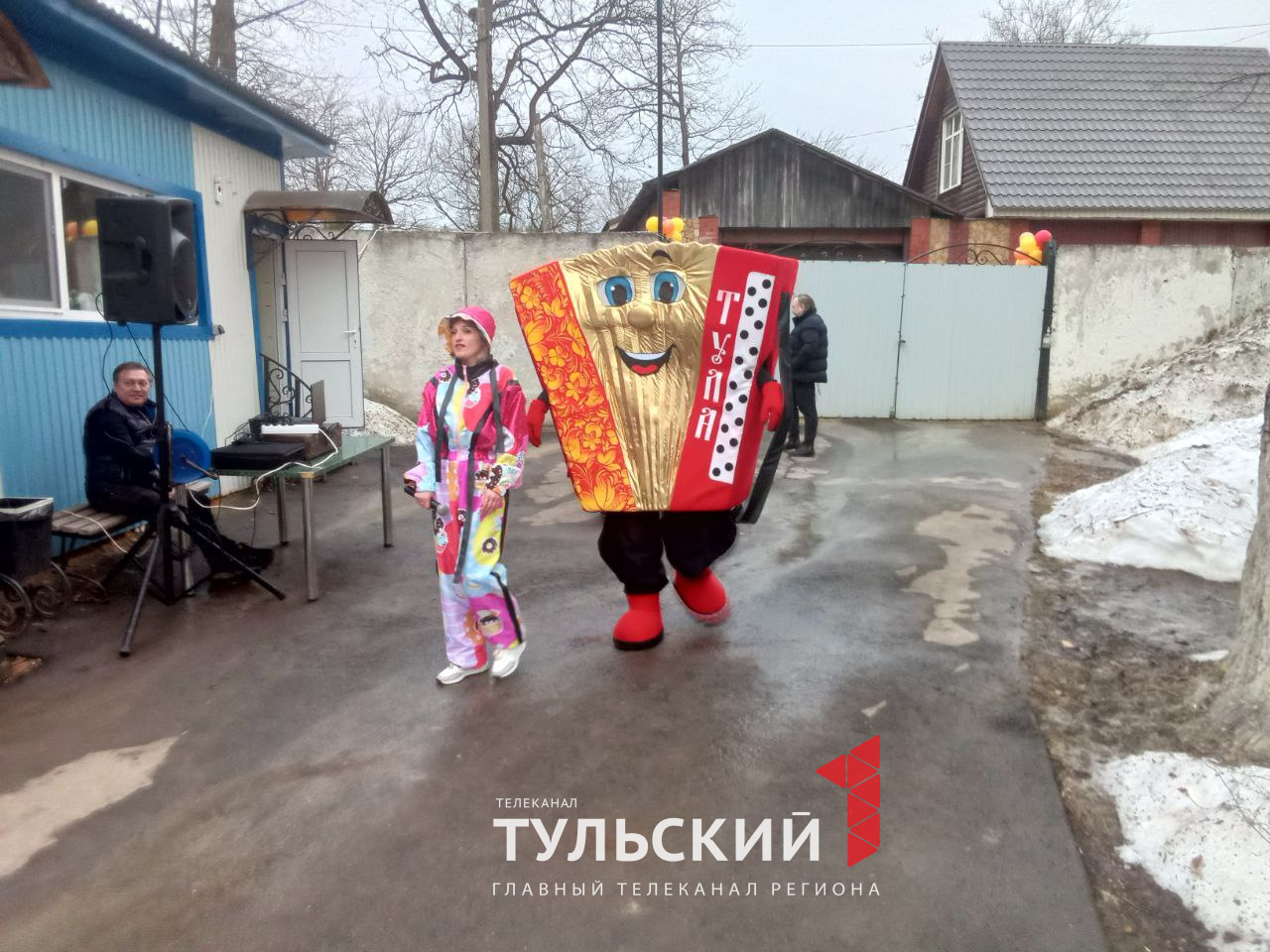 Детей из Белгорода встретили в тульском лагере «Новая волна»