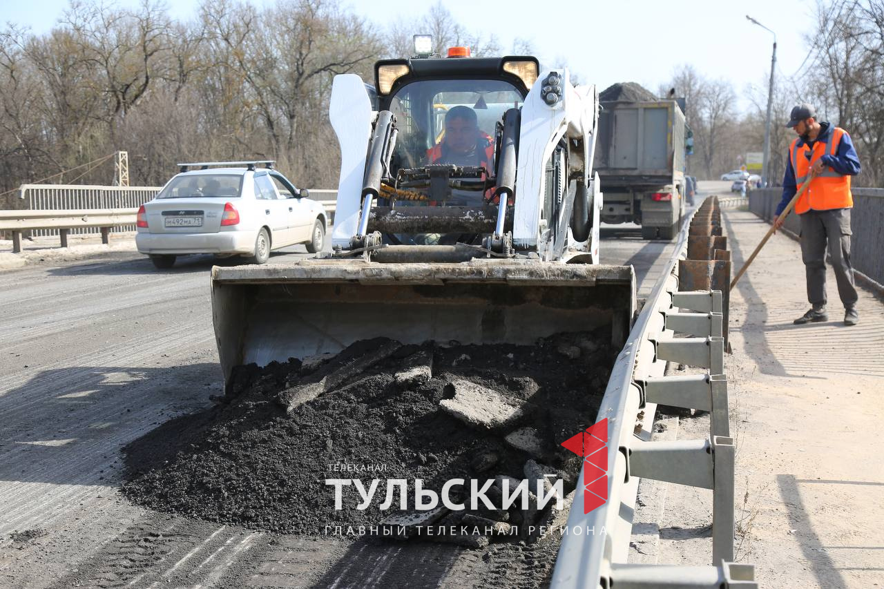 На Щекинском шоссе в Туле приступили к ремонту дорог