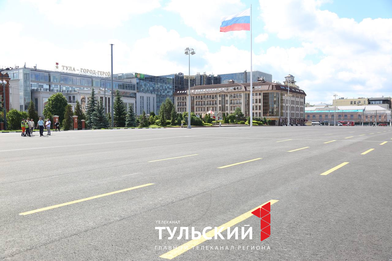 В Туле снова откроют парковку на площади Ленина