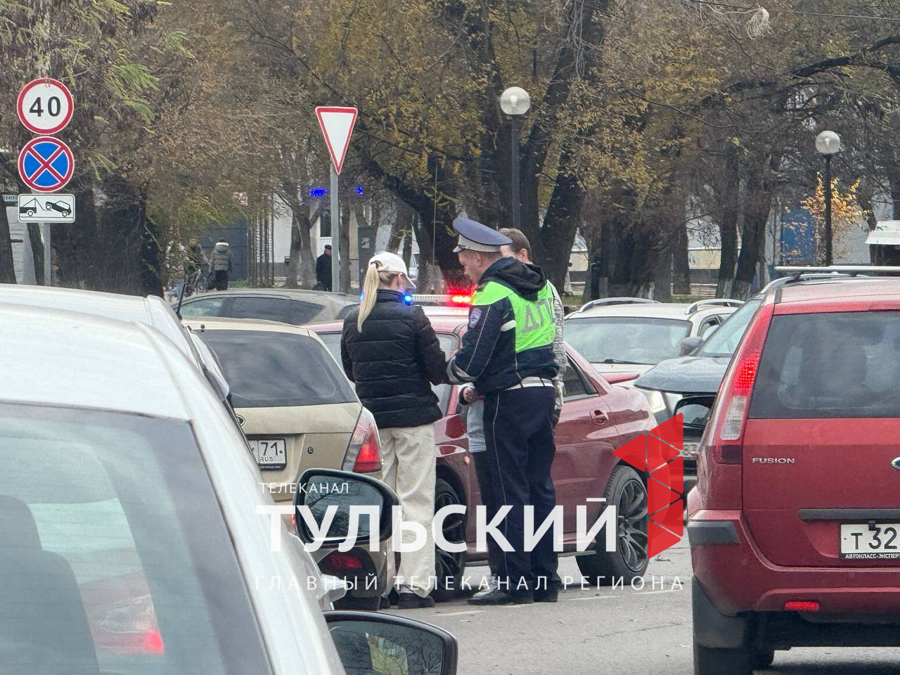 В Туле из-за ДТП по улице Оборонной встало движение 