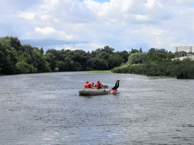 Человек за бортом: как правильно вытащить утопающего из воды