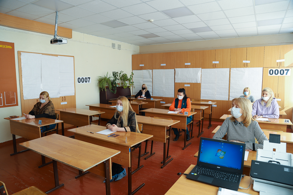 В Туле родители школьников сдали ЕГЭ по русскому языку