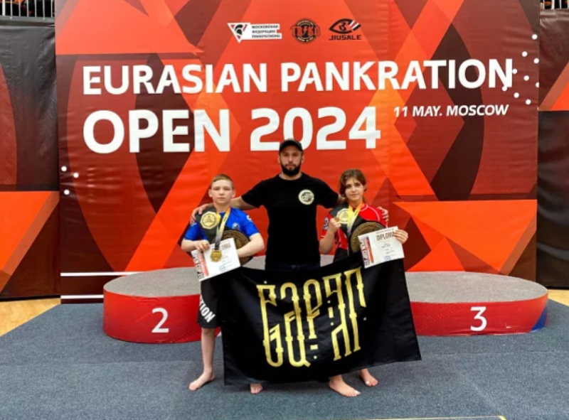 Туляки завоевали 8 золотых медалей на Кубке Евразии по панкратиону