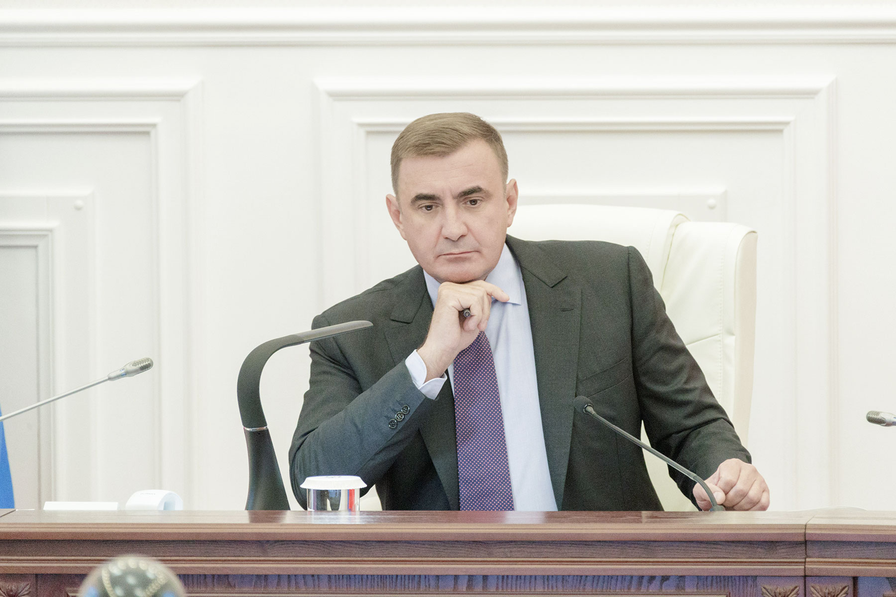 Алексей Дюмин потребовал решить проблемы с электричеством в Ясногорском районе