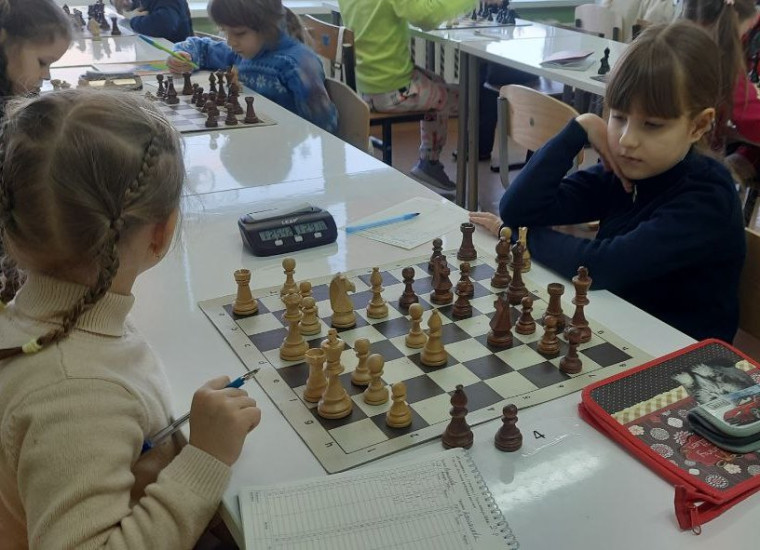 В Туле собрались 140 юных шашистов со всей России