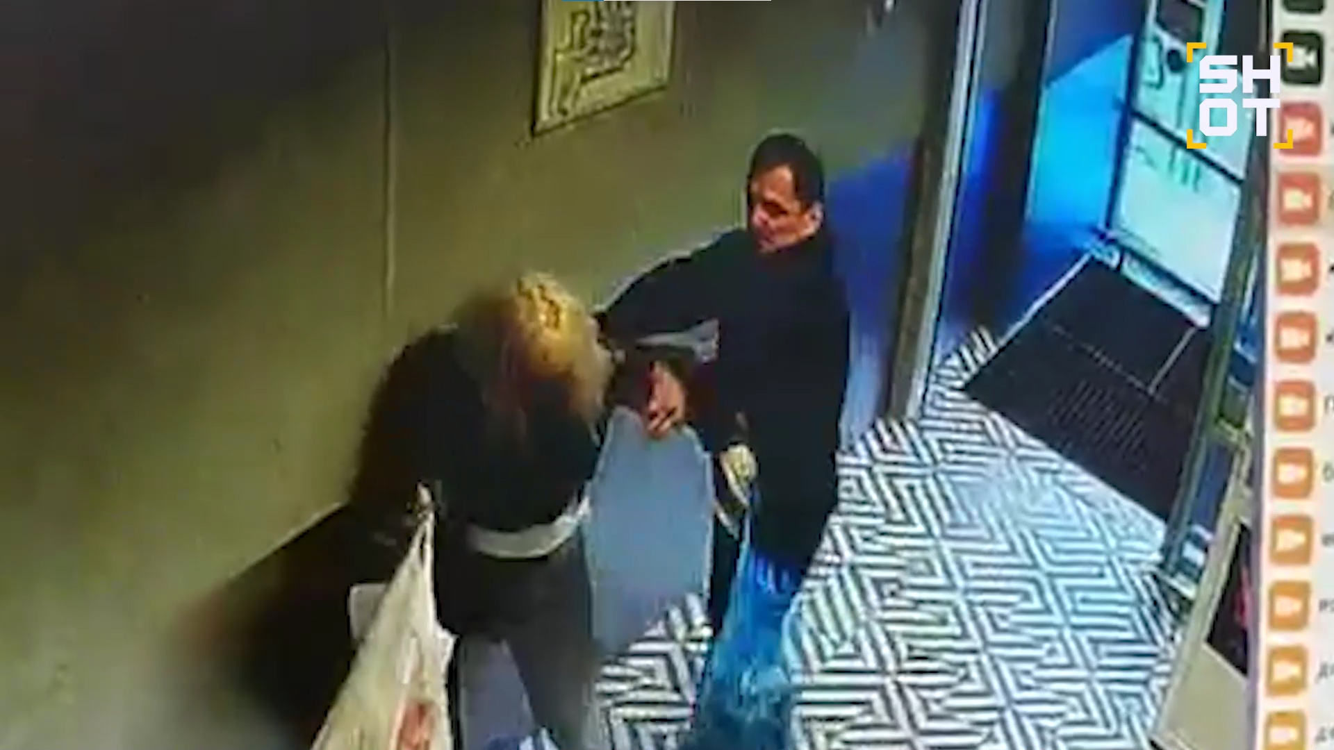 Туляк избил женщину при ее ребенке в подмосковной "Пятерочке"