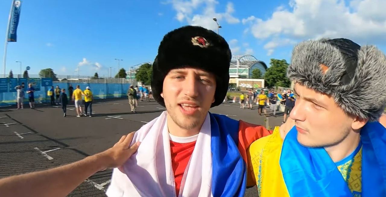 «Кого мне бояться»: украинские болельщики набросились на уроженца Тулы из-за российской символики