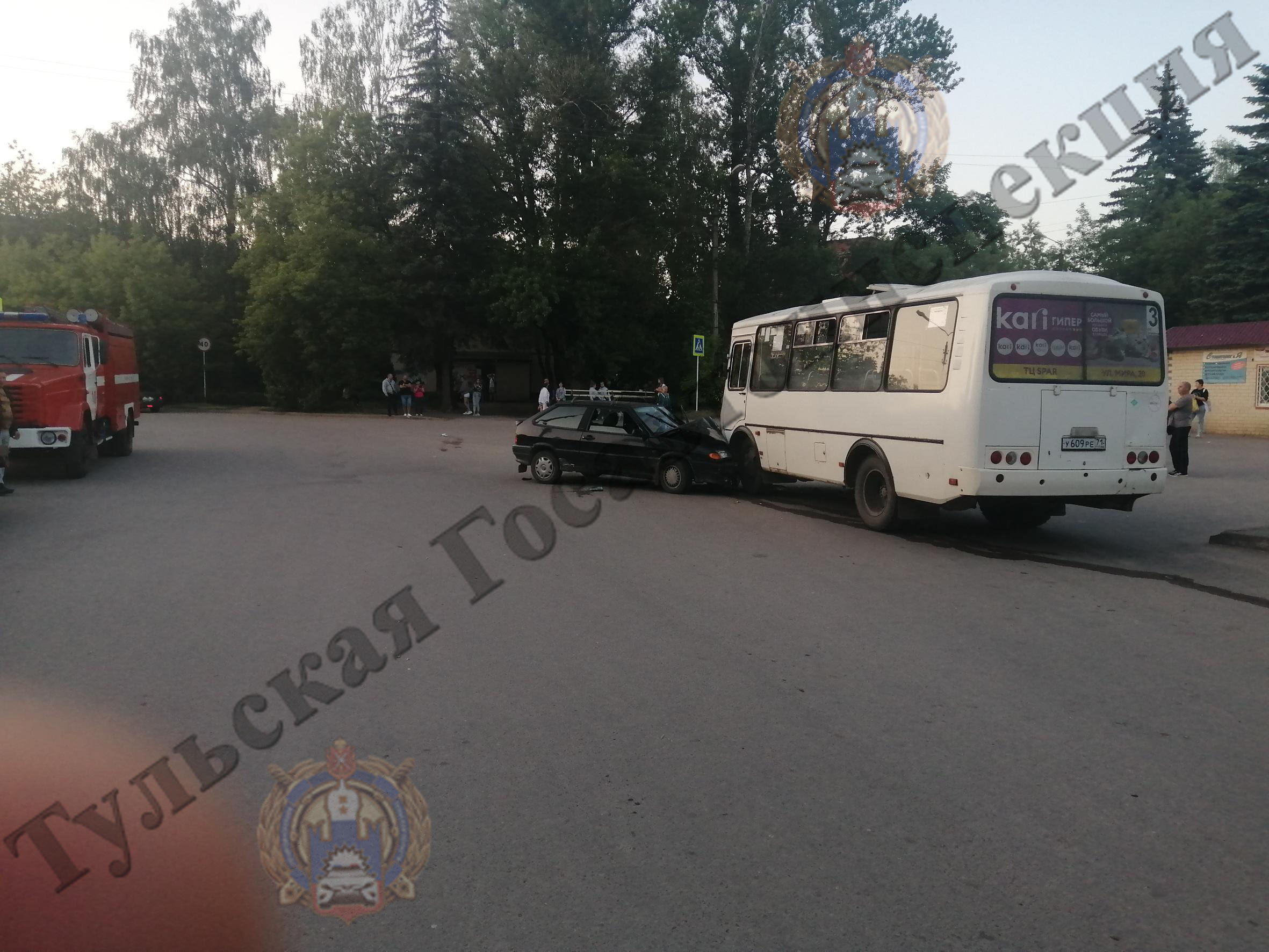В Алексине пьяный водитель врезался в автобус и сбил насмерть пешехода