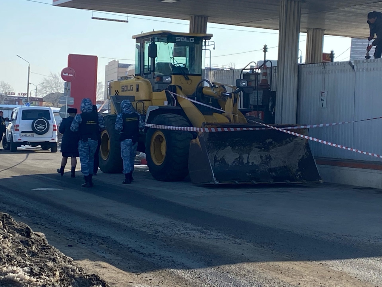 По решению суда в Туле сносят незаконную АЗС на улице Мосина - Новости Тулы  и области - 1tulatv