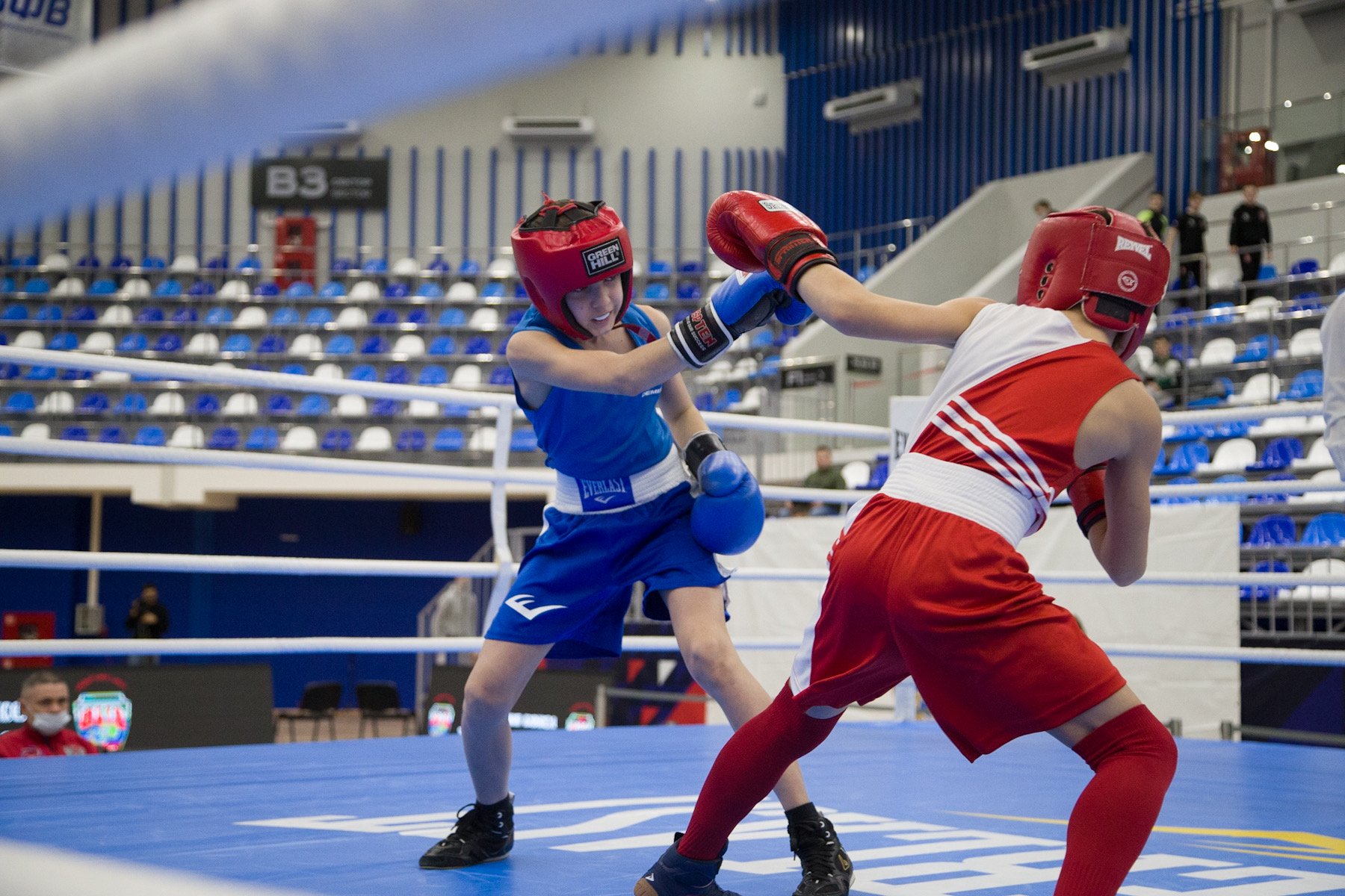 В "Тула-Арене" стартовали областные соревнования по боксу
