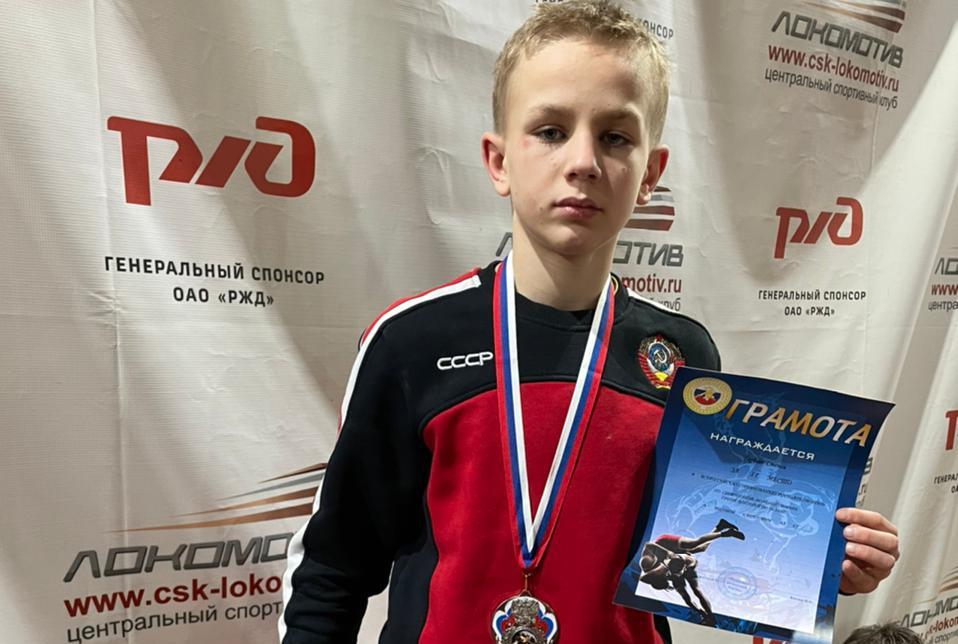 Юный туляк стал призером Всероссийских соревнований по спортивной борьбе