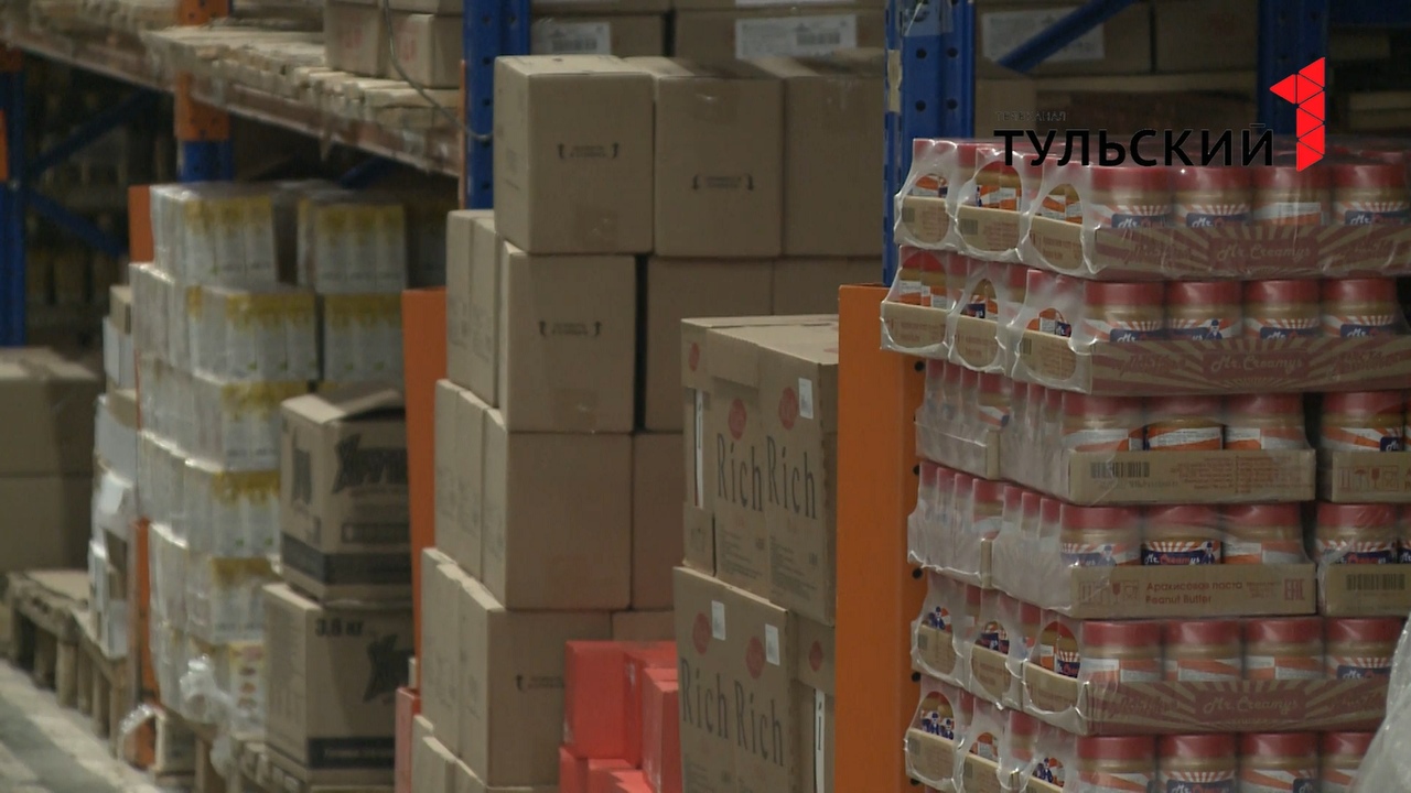 В 12 магазинах сети «Пятерочка» в Туле эвакуационные выходы были заставлены продуктами
