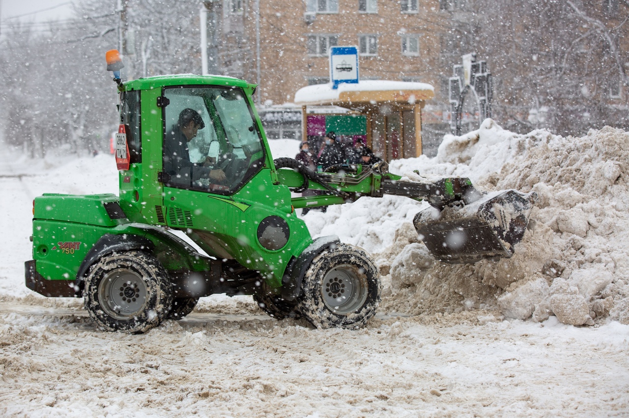 29 января снег с улиц Тулы убирают больше 300 рабочих